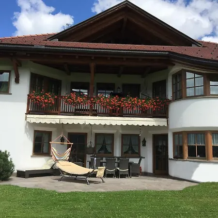 Pircher Apartment Toblach